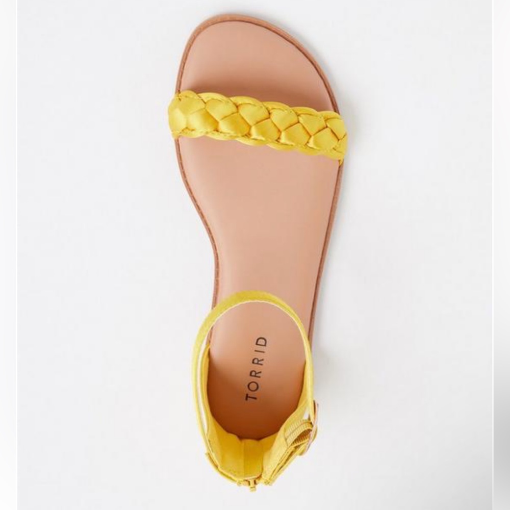 Braided Flat Sandal (WW) size 10 Torrid NWT